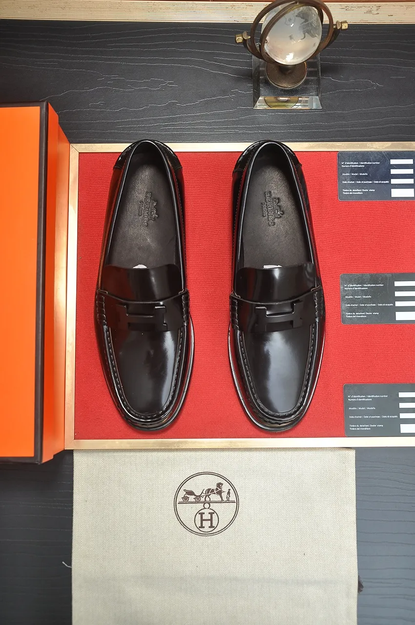 Men's shoes💰540💶[HERMES] (cowhide lining)🍀Italian top luxury🍀He does not pursue novel styles and gorgeous colors, but attracts the favor of successful men with his flawless, elegant and classic style. Formal leather shoes This very comfortable, simple and stable style allows you to easily match any style! The pattern is absolutely 1:1 refined from the original case, and we strive for excellence in materials, imported cowhide + cowhide lining💪💪💪extraordinary texture👍! .Code number: 38-45 (45 customized)